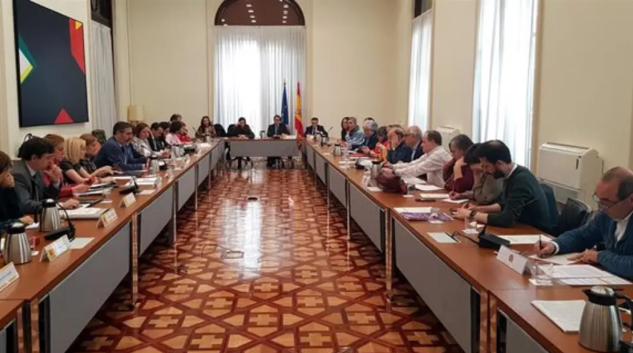 Cerco a la norma que impide a los altos funcionarios ser liberados sindicales