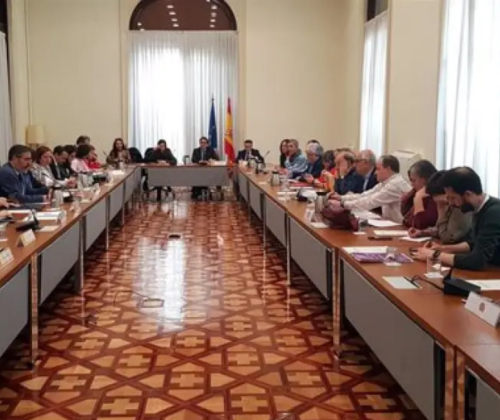 Cerco a la norma que impide a los altos funcionarios ser liberados sindicales