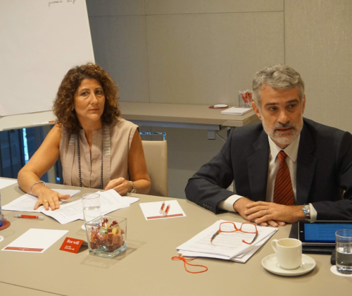 Los altos funcionarios piden el fin de la designación a dedo