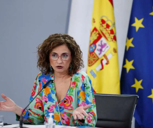 Los altos funcionarios, en pie de guerra contra el Gobierno por discriminarles del teletrabajo